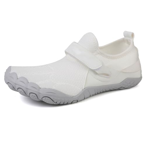 XMACKEEDGH Leichte Wasserschuhe für Damen und Herren, atmungsaktives Mesh, Sport, Wandern, Barfuß, Aqua-Wasserschuhe, Outdoor, Strand, Schwimmen, Pool, Surfen, Yoga, Wandern, Kajakfahren(White,39 EU) XMACKEEDGH Leichte Wasserschuhe für Damen und Herren, atmungsaktives Mesh, Sport, Wandern, Barfuß, Aqua-Wasserschuhe, Outdoor, Strand, Schwimmen, Pool, Surfen, Yoga, Wandern, Kajakfahren(White,39 EU) von XMACKEEDGH
