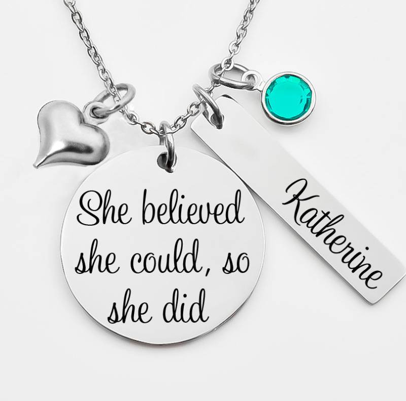 Sie Glaubte, Könnte So, Tat, Inspirierende Halskette, Geschenk Für Mädchen, Weihnachtsgeschenk, Abschlussgeschenk, Graduate von XOXOandcompany
