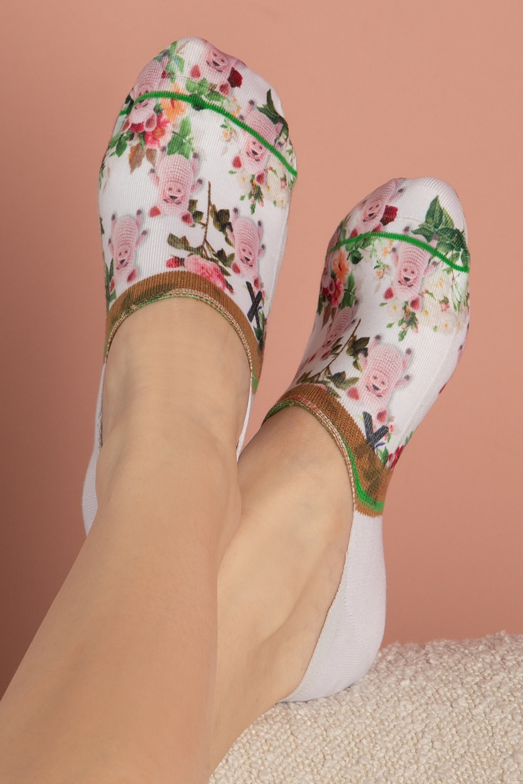 Fräulein Piggy Unsichtbare Footies Fräulein Piggy Unsichtbare Footies von XPOOOS