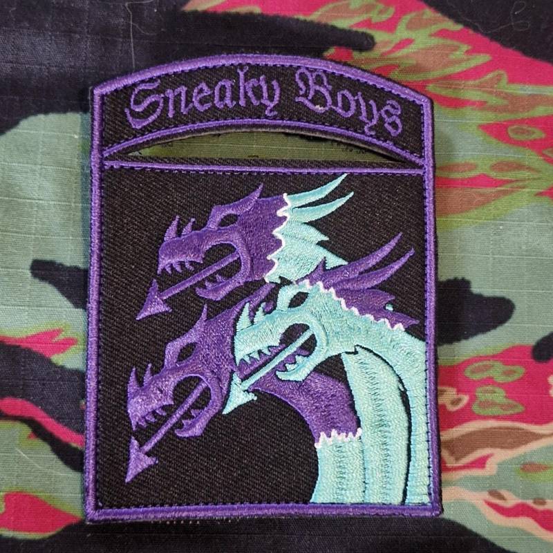 Grimdark Sciffie Alpha Hydra Squeeky Boys Patch von XRayActualDesigns