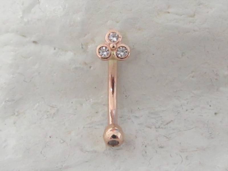 14K Rose Gold Rookie, Augenbrauen Piercing Triple Bezel Cz Curved Barbell ..16G ..8 Mm von XSBodyJewelry