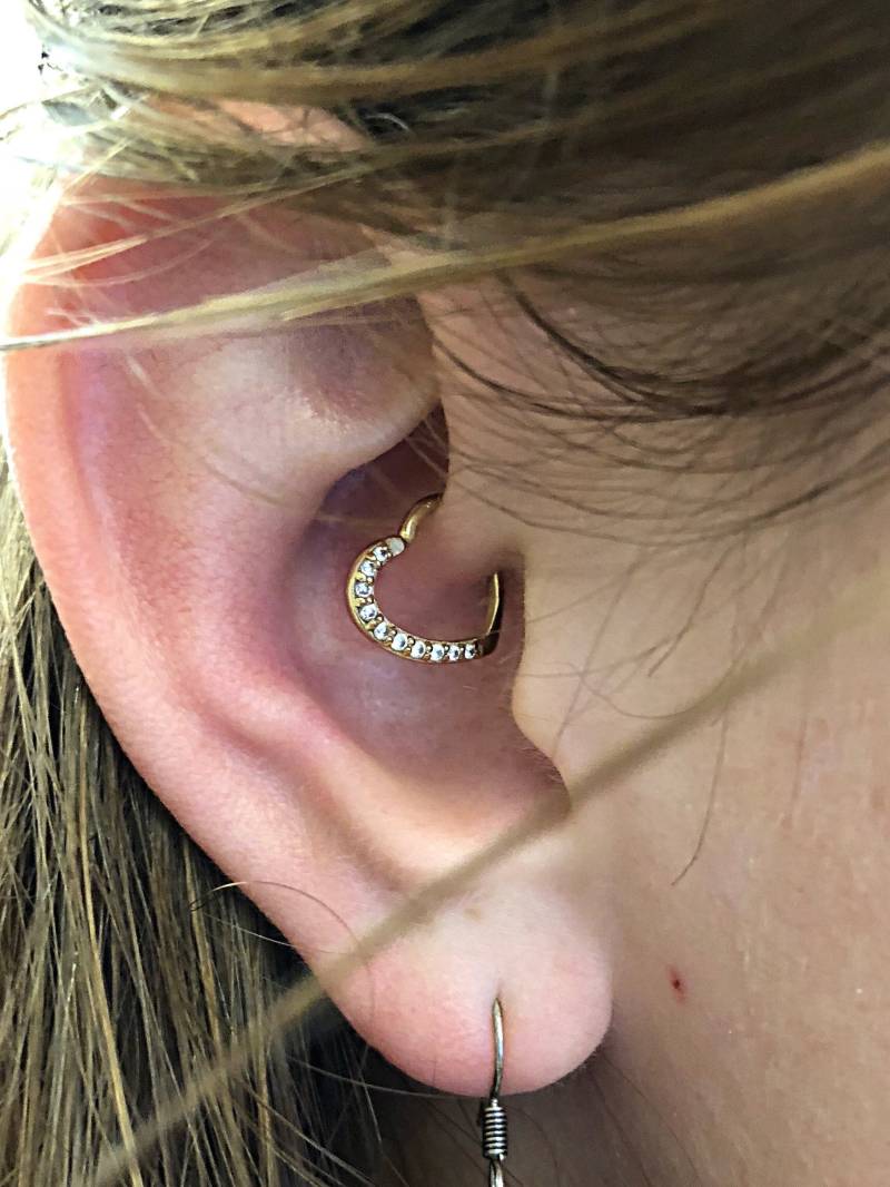 14K Solid Gelb Gold Daith Piercing Multistone Biegbares Herz..16G..9 Mm Innendurchmesser | Rechtes Ohr Oder Linkes von XSBodyJewelry