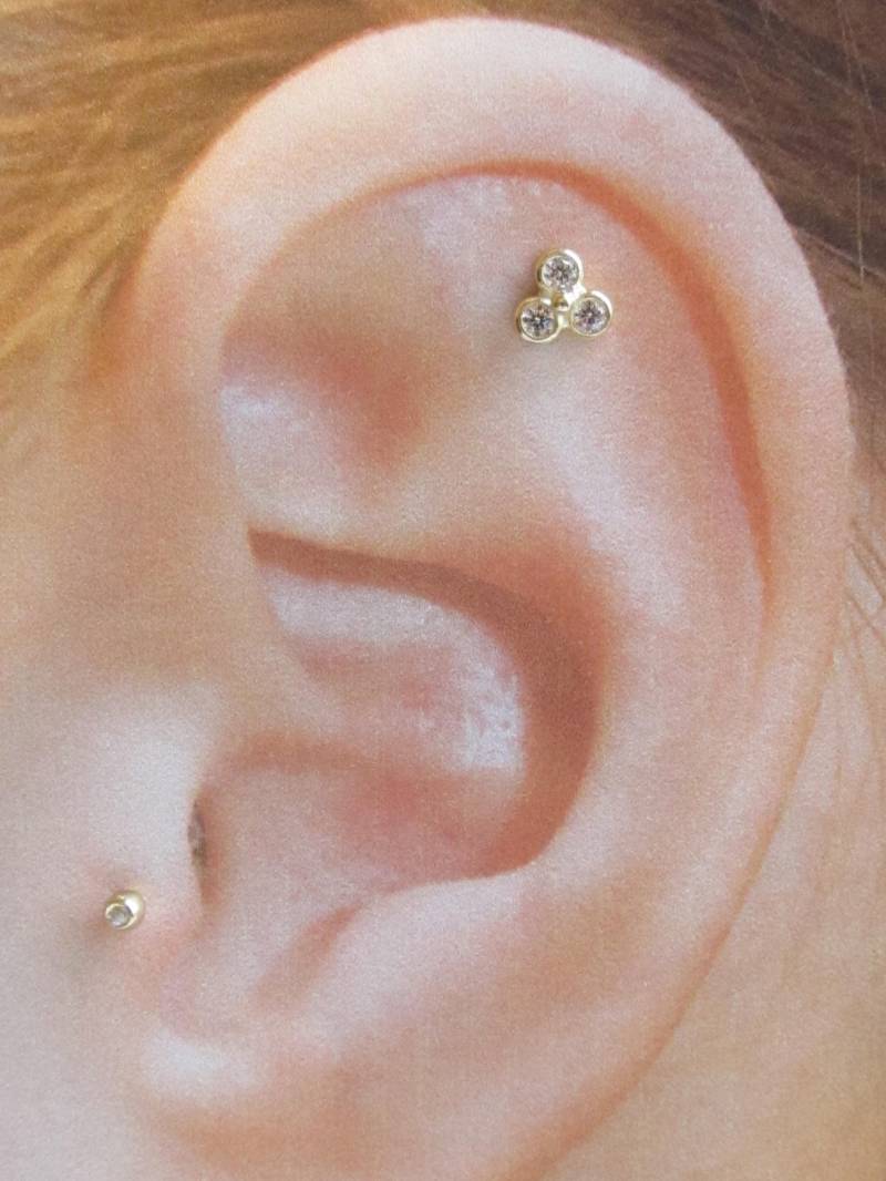 14K Solid Gold Helix, Knorpel Big Bezel 3 Cz Barbell Ohrstecker ..16G ..6 Mm von XSBodyJewelry