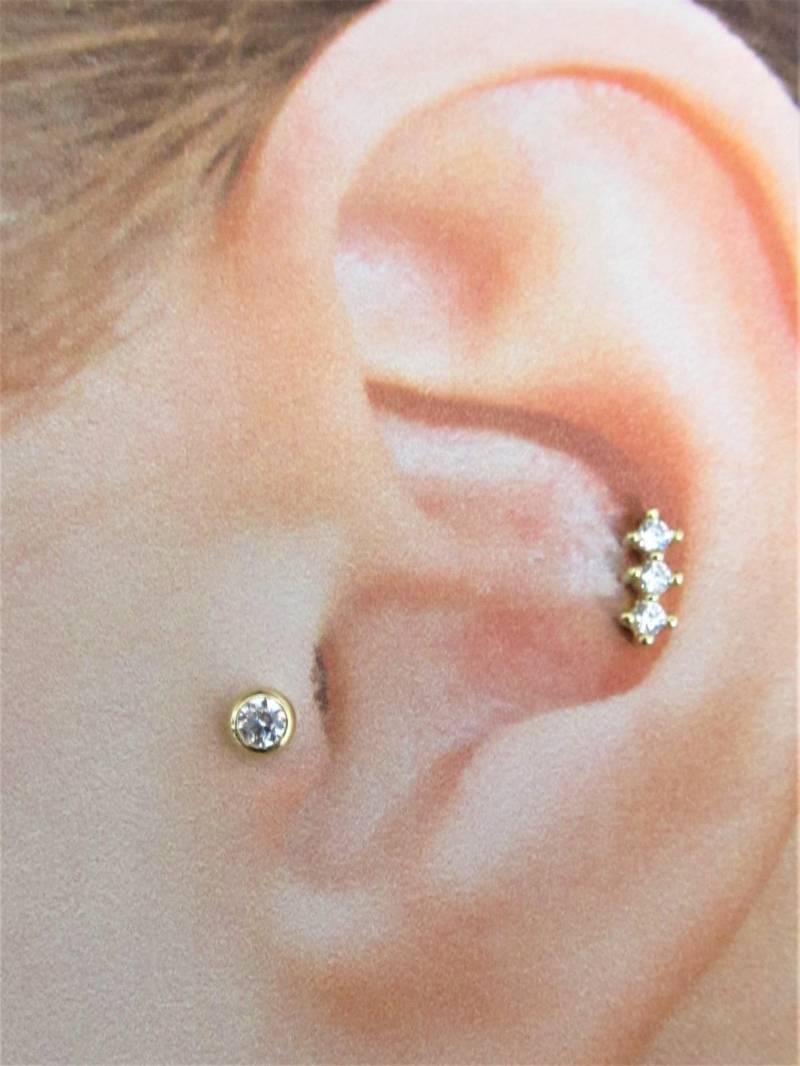 14K Solid Gold Tragus Piercing Bezel Set 4Mm Flache Kugel Cz Labret Ring..16G..6 Mm 14K Solid Gold Tragus Piercing Bezel Set 4Mm Flache Kugel Cz Labret Ring..16G..6 Mm von XSBodyJewelry