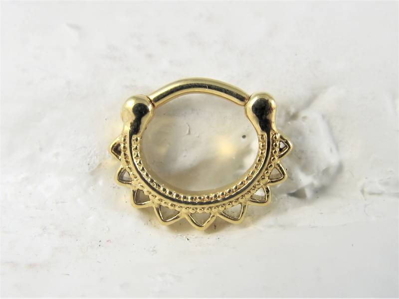 Gold Daith Piercing, Septum Piercing Chirurgenstahl Clicker Ring..16G..8 Mm von XSBodyJewelry