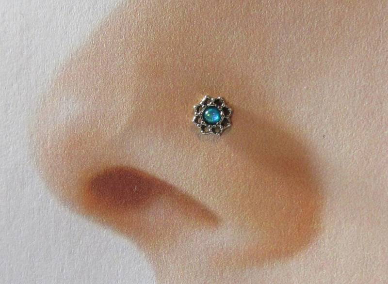 Lotus Opal Filigree Nasenring Stud..20G Lotus Opal Filigree Nasenring Stud..20G von XSBodyJewelry