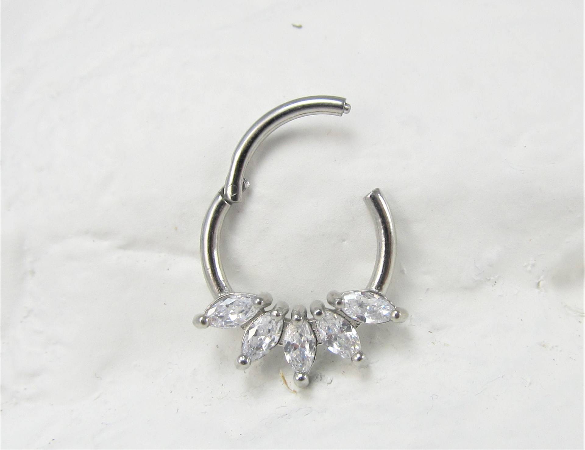 Marquise Clicker, Septum Piercing Chirurgenstahl Clicker..16G..9.5 Mm von XSBodyJewelry