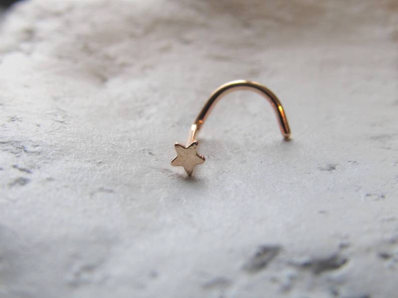 Rose Gold Winzigen Stern Nase Ring Bolzen ..20G ..gerade Oder Twist von XSBodyJewelry