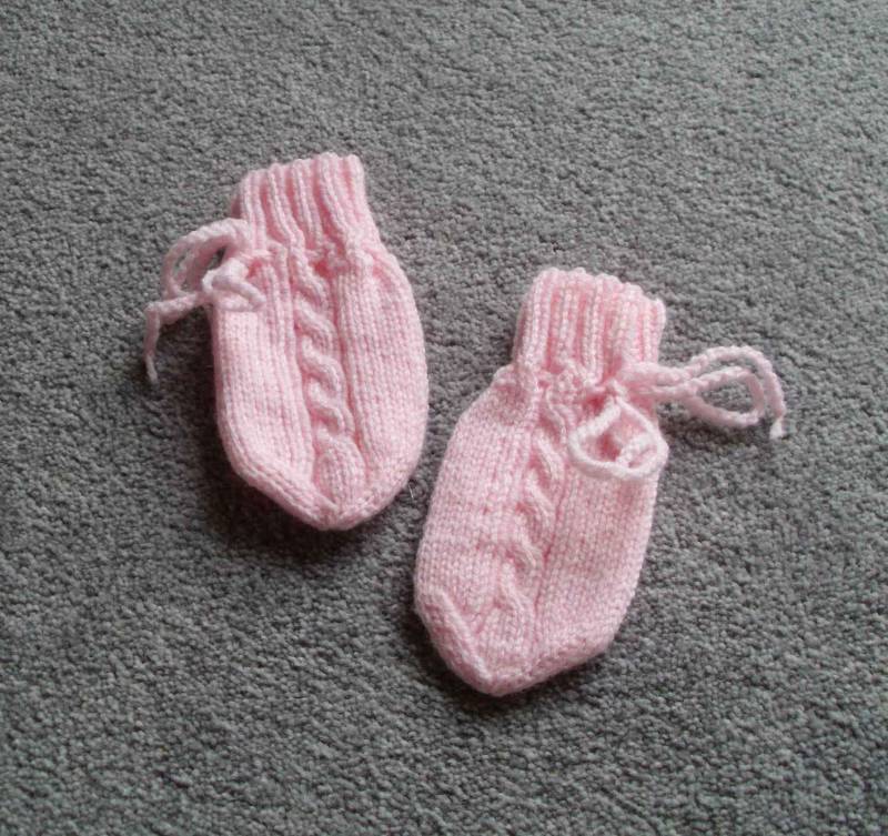Baby-Handschuhe Fäustlinge Strickhandschuhe Mädchenhandschuhe #626634383 von XaversFactory