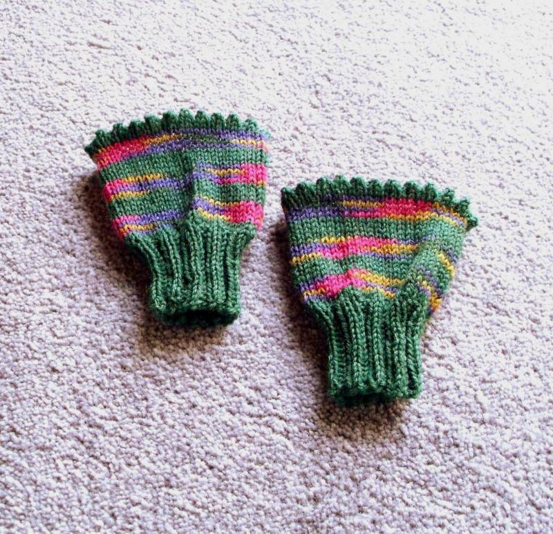 Handgestrickte Babypulswärmer Armstulpen Handschuhe Fäustlinge #1277885019 von XaversFactory