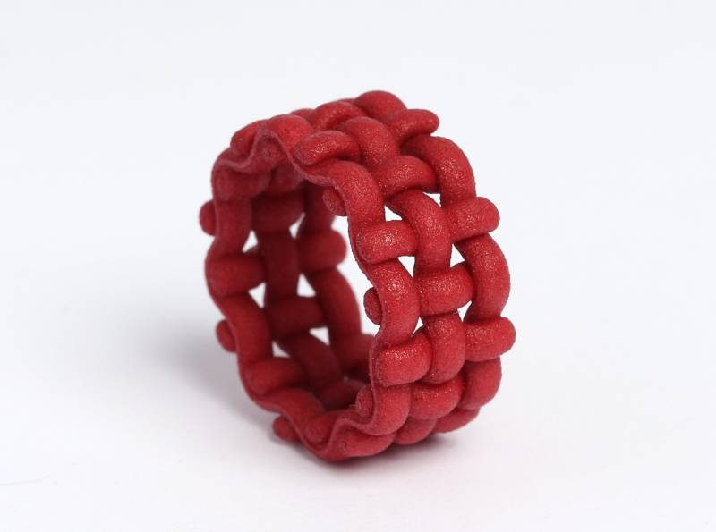 Breiter Statement Ring Dunkel Rot Im Auffallenden Modernem Design, Ungewöhnlicher Schmuck Als Geschenk Für Frauen von XbyAB