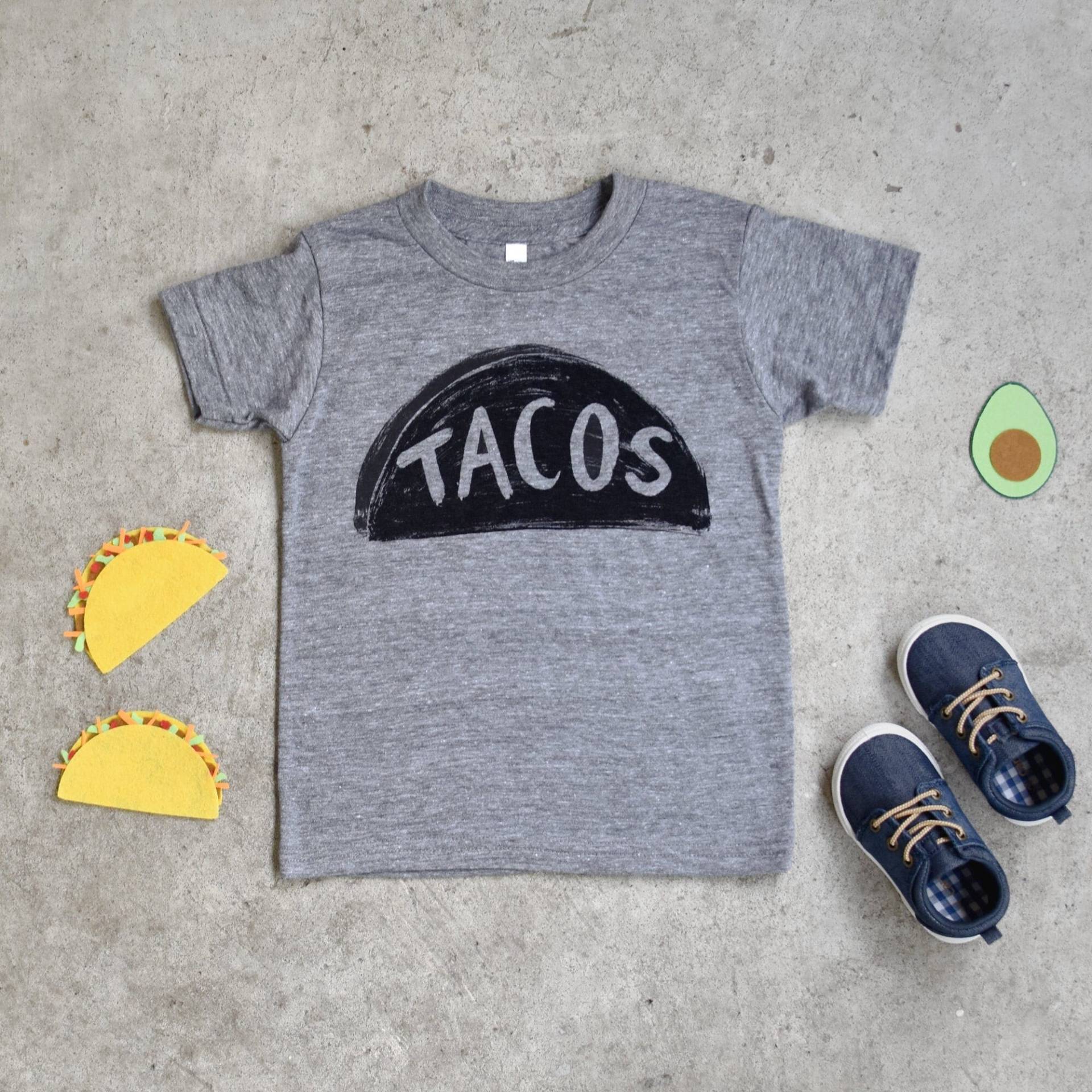 Taco Pvc Handprinted Grafik T-Shirt, 2 Jahre Altes Kleinkind Jungen Mädchen Geschenk Für Kind, Drachen Lieben Tacos Party, Twoday Geburtstagsoutfit von Xenotees