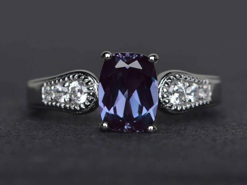 Alexandrit Ring Kissenschliff Verlobungsring Sterling Silber Kissen Alexandrit Ring Kissenschliff Verlobungsring Sterling Silber Kissen von XiaoCuiJewelry