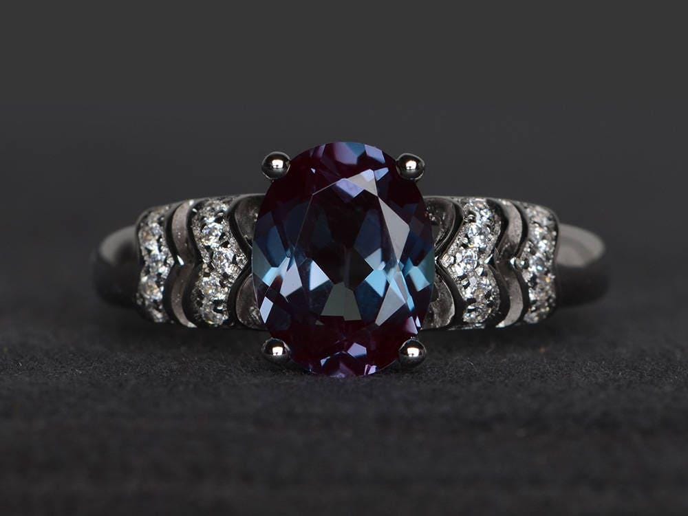 Alexandrit Ring Verlobungsring Ovalschliff Farbwechsel Edelstein Sterling Silber Juni Geburtsstein von XiaoCuiJewelry