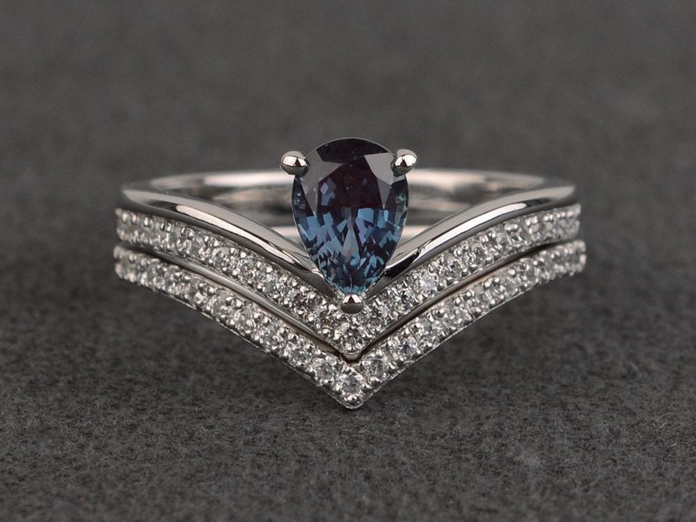 Alexandrit Ringe Farbwechsel Ringset Verlobungsringe Silber 925 Doppelringe von XiaoCuiJewelry
