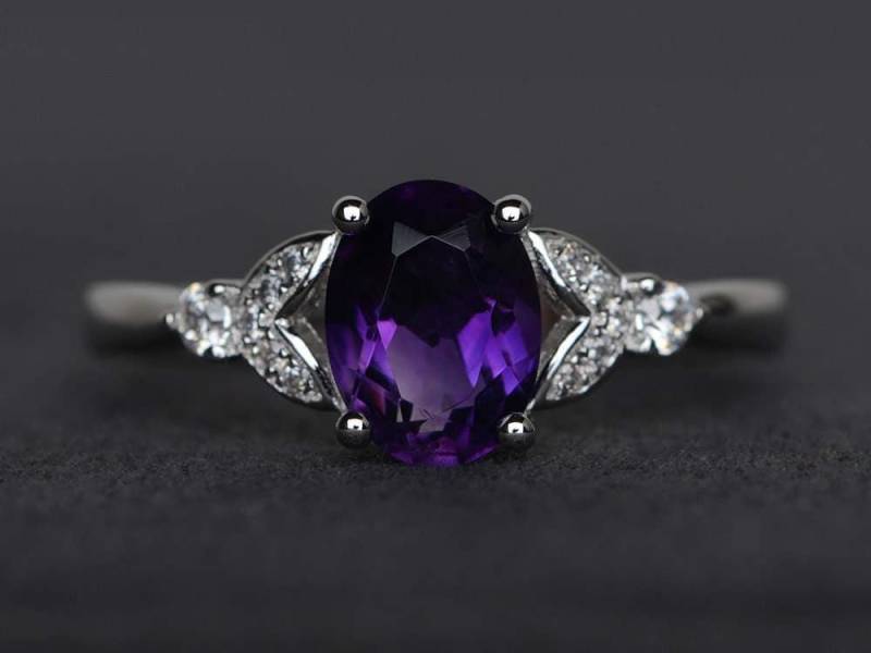 Amethyst Ring Lila Oval Verlobungsring Edelsteinring Sterling Silber Februar Geburtsstein Jubiläumsring von XiaoCuiJewelry