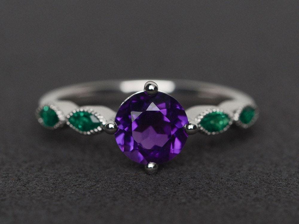 Amethyst Ring Rundschliff Verlobungsring Sterling Silber Lila Edelstein Februar Geburtsstein von XiaoCuiJewelry