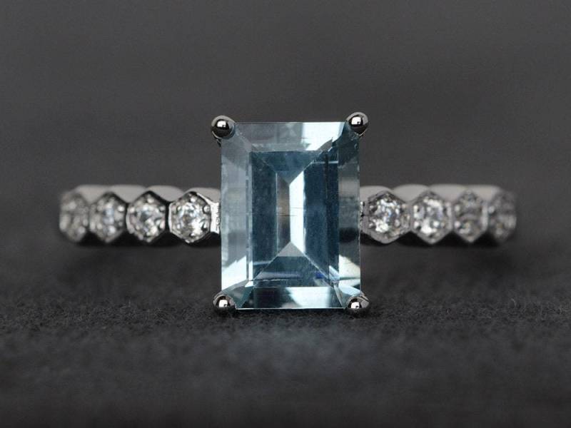 Aquamarin Ring Natürliche Blaue Ehering Smaragd Geschnittene Edelstein Silber März Geburtsstein Aquamarin Ring Natürliche Blaue Ehering Smaragd Geschnittene Edelstein Silber März Geburtsstein von XiaoCuiJewelry