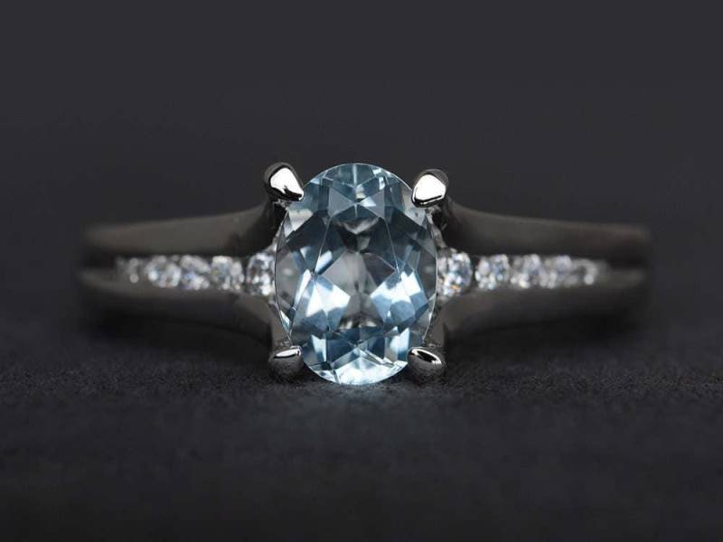 Aquamarin Ring Ovalschliff Blauer Edelstein Verlobungsring Sterling Silber März Geburtsstein von XiaoCuiJewelry