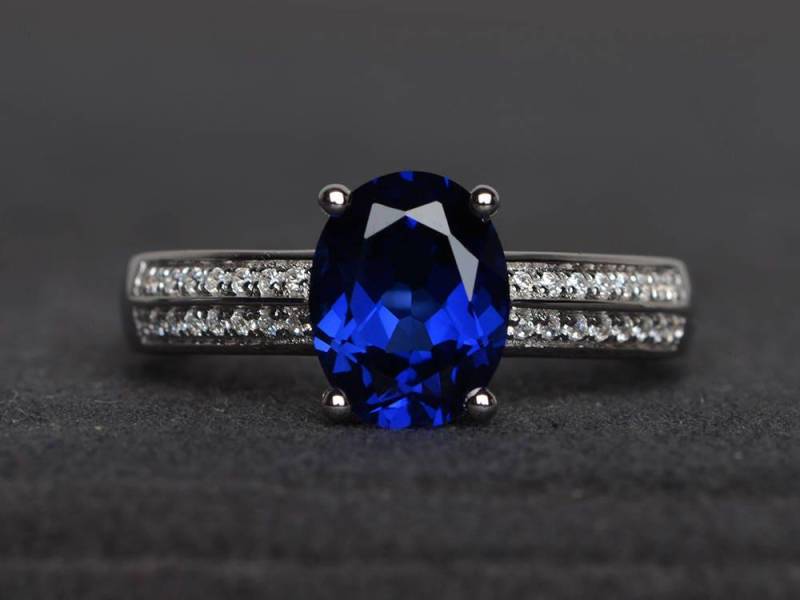Blau Saphir Ring Verlobungsring Ovale Geschliffen Edelstein September Geburtsstein Sterling Silber von XiaoCuiJewelry