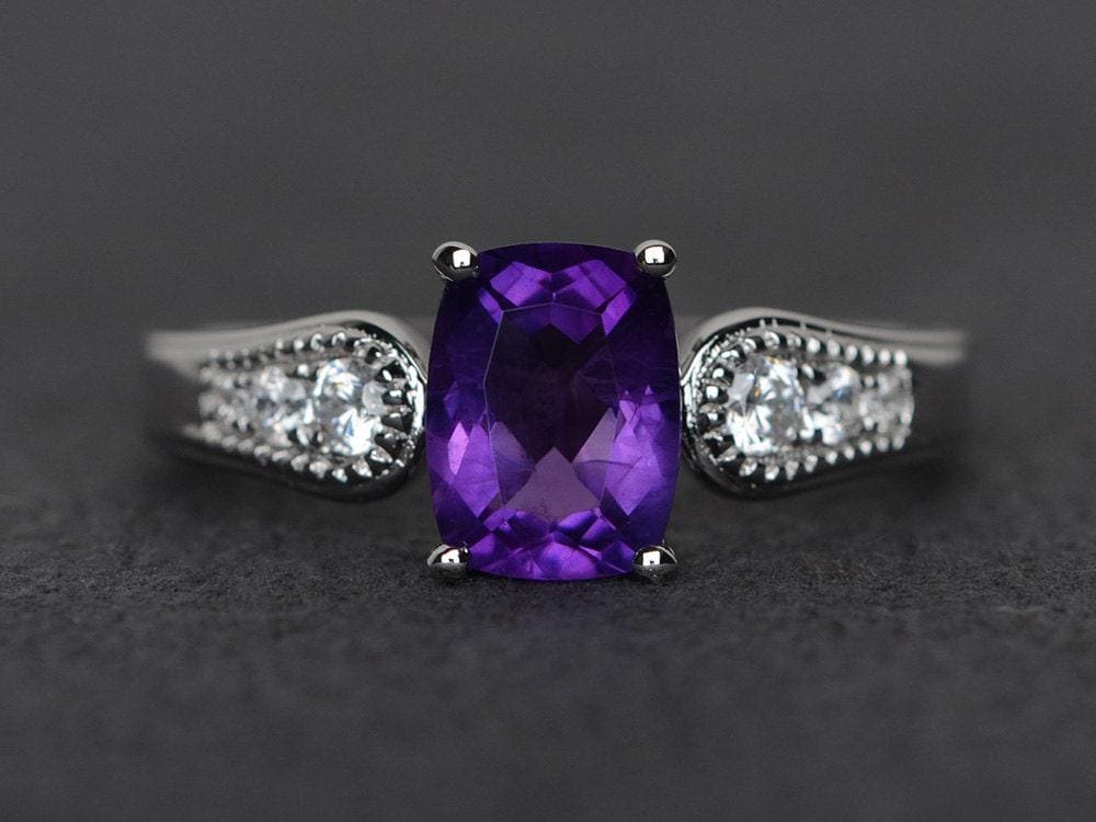 Echter Amethyst Vintage Verlobungsring Sterlingsilber Februar Geburtsstein Ring Jahrestagsgeschenk von XiaoCuiJewelry