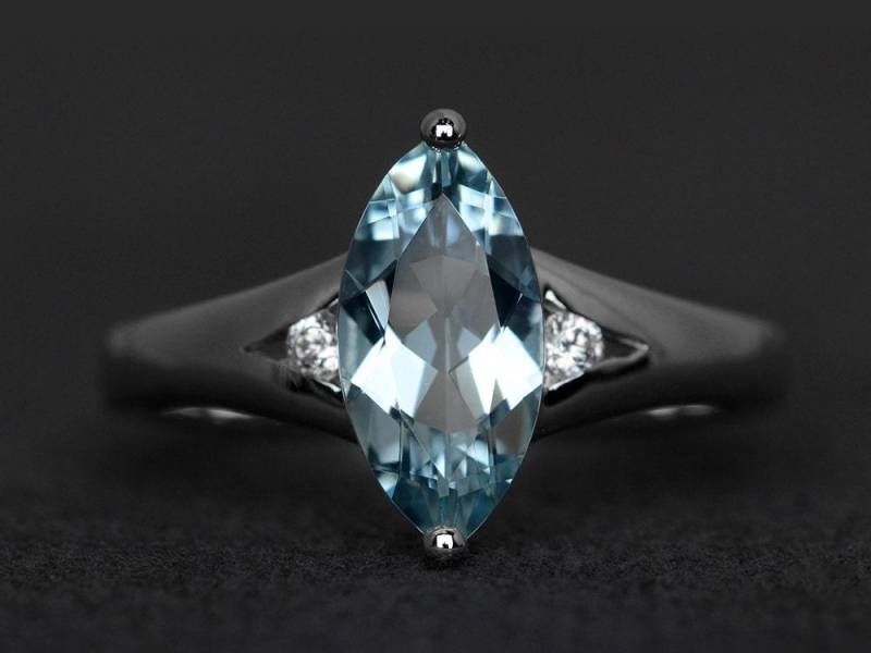 Echter Aquamarinring Sterlingsilber Marquiseschliff Verlobungsring Frauen März Geburtssteinring von XiaoCuiJewelry