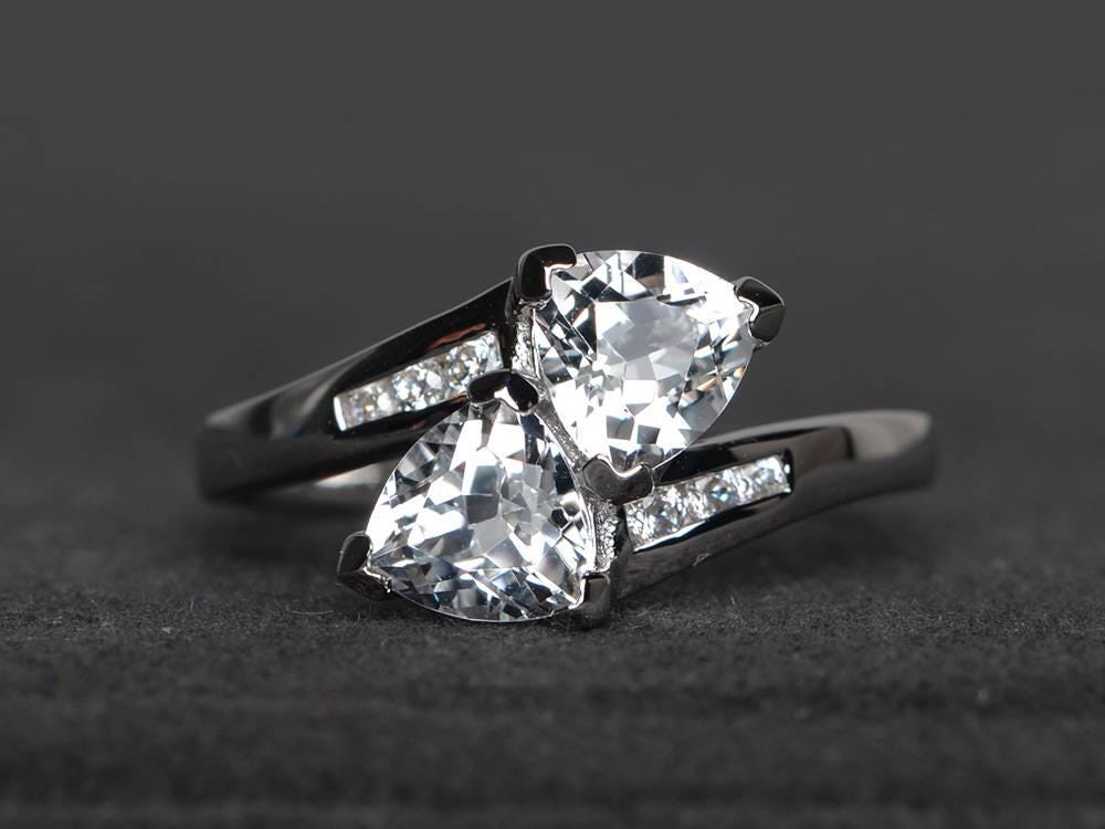 Ehering Natürlich Weißer Topaz Ring Trillion Schliff Edelstein Sterling Silber von XiaoCuiJewelry