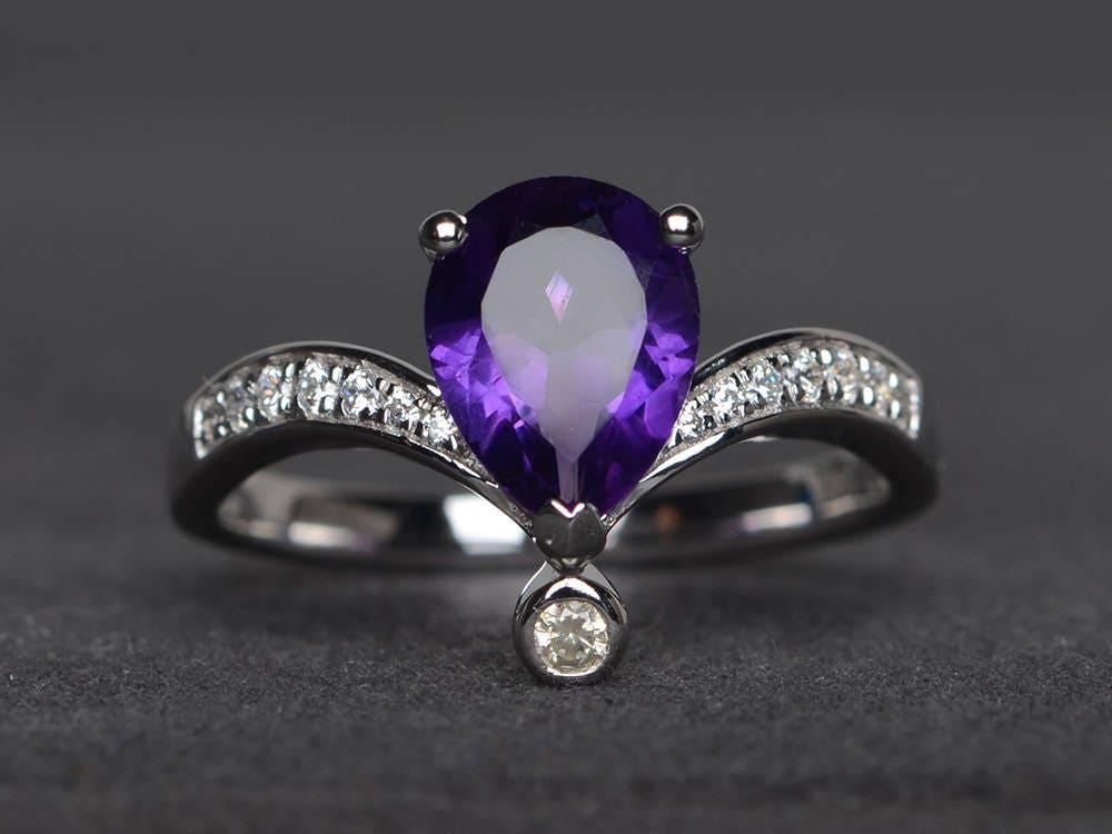 Ehering Natürliche Amethyst Ring Birnenschliff Lila Edelstein Sterling Silber Februar Geburtsstein von XiaoCuiJewelry