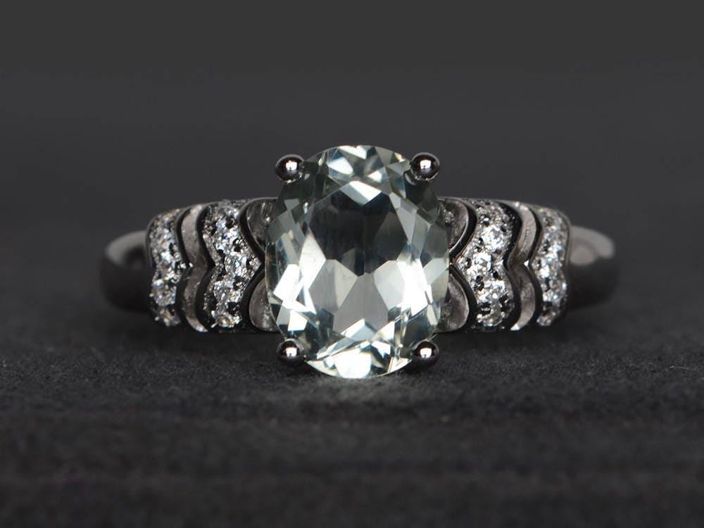 Ehering Natürlicher Grüner Amethyst Ring Oval Schliff Grün Edelstein Sterling Silber Fassung von XiaoCuiJewelry