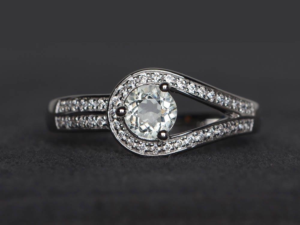 Jubiläum Ring Natürliche Grün Amethyst Runden Schliff Grüne Edelstein Sterling Silber von XiaoCuiJewelry