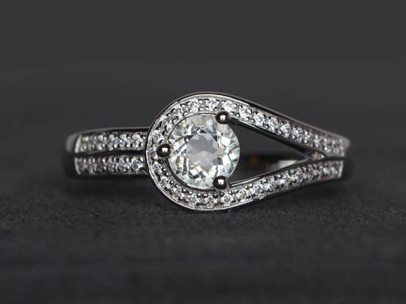 Jubiläum Ring Natürliche Grün Amethyst Runden Schliff Grüne Edelstein Sterling Silber von XiaoCuiJewelry