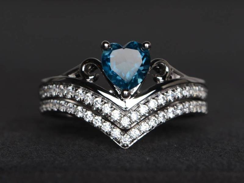 London Blautopas Ring Jubiläumsring Ovale Edelsteine Blaue Edelstein Sterling Silber November Geburtsstein Eheringe London Blautopas Ring Jubiläumsring Ovale Edelsteine Blaue Edelstein Sterling Silber November Geburtsstein Eheringe von XiaoCuiJewelry
