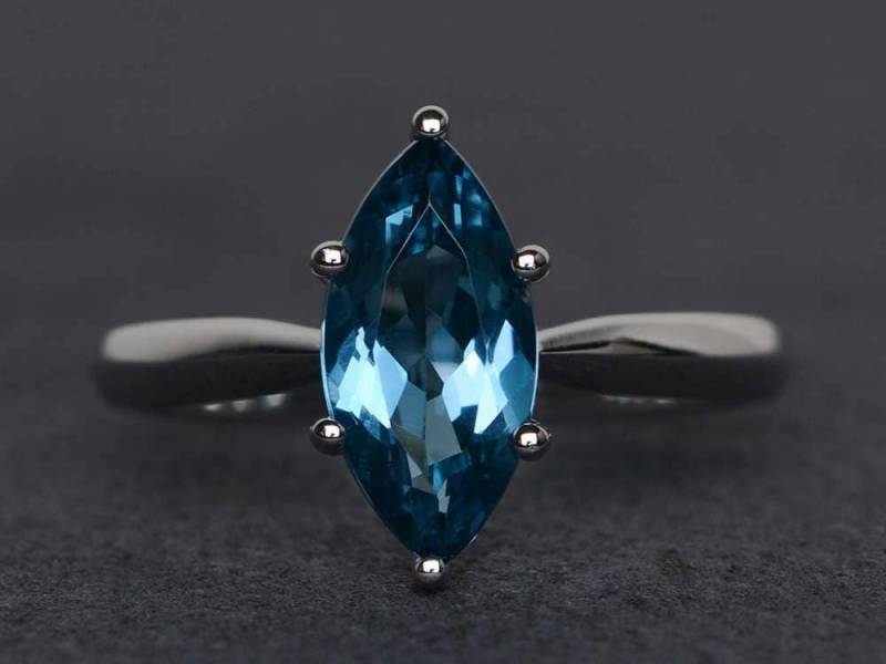 London Blautopas Ring Solitärring Marquise Schnitt Edelsteinring Silber Jahrestag Geschenk von XiaoCuiJewelry