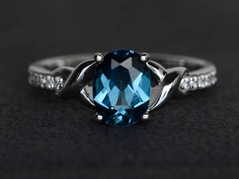 London Blautopas Statement Ring Massiv Sterling Silber Einzigartige Ehering November Geburtsstein London Blautopas Statement Ring Massiv Sterling Silber Einzigartige Ehering November Geburtsstein von XiaoCuiJewelry
