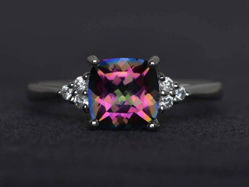 Mystik Topas Verlobungsring Regenbogentopas Ringkissen Sterling Silber Ring Kissen Mystik Topas Verlobungsring Regenbogentopas Ringkissen Sterling Silber Ring Kissen von XiaoCuiJewelry