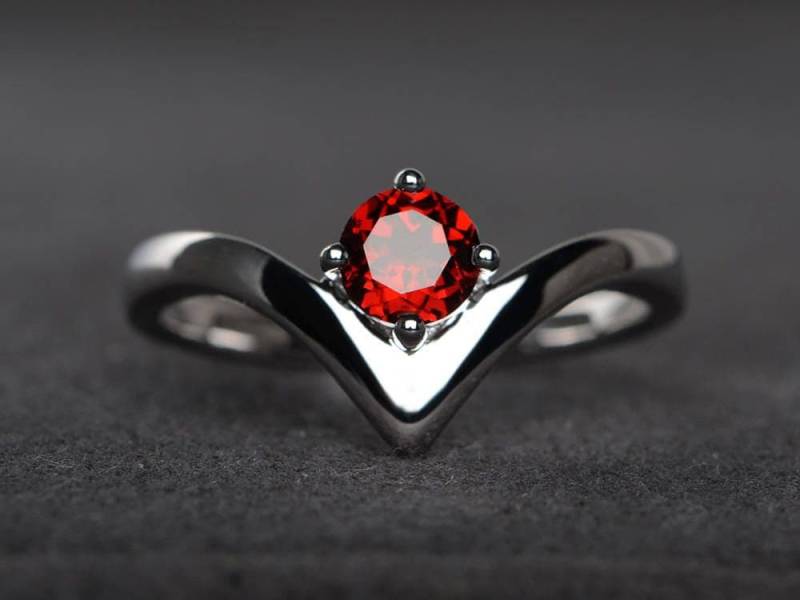 Natürliche Granat Ring Ehering Runden Schnitt Roten Edelstein Sterling Silber Januar Geburtsstein von XiaoCuiJewelry
