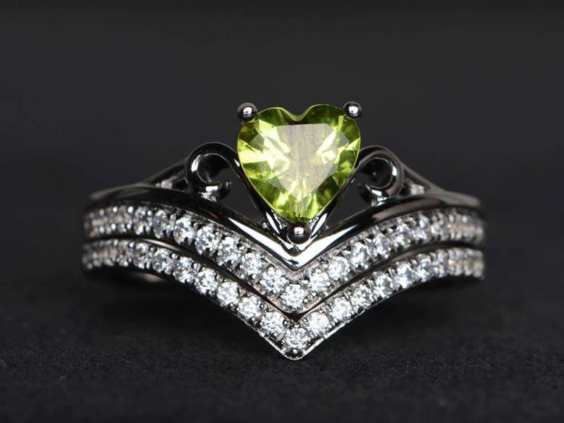 Natürliche Peridot Ring Ehering Ovalschliff Edelsteine Grüner Edelstein Sterling Silber August Geburtsstein von XiaoCuiJewelry
