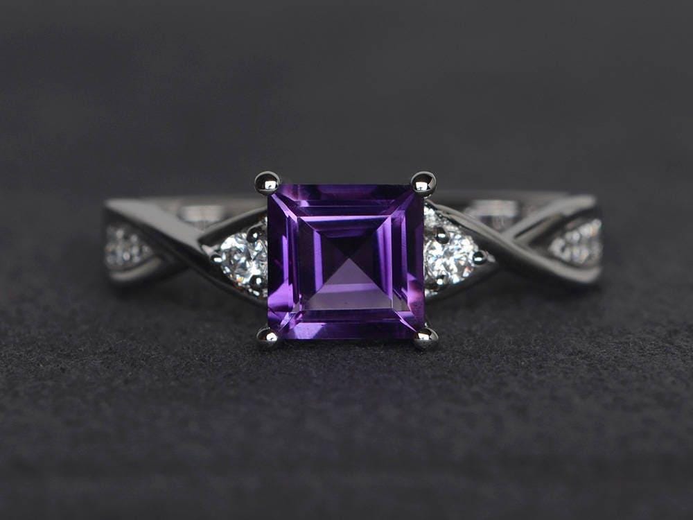 Natürlicher Amethyst Ring Silber Verlobungsring Für Frauen Lila Edelstein Ringe Februar Geburtsstein Natürlicher Amethyst Ring Silber Verlobungsring Für Frauen Lila Edelstein Ringe Februar Geburtsstein von XiaoCuiJewelry