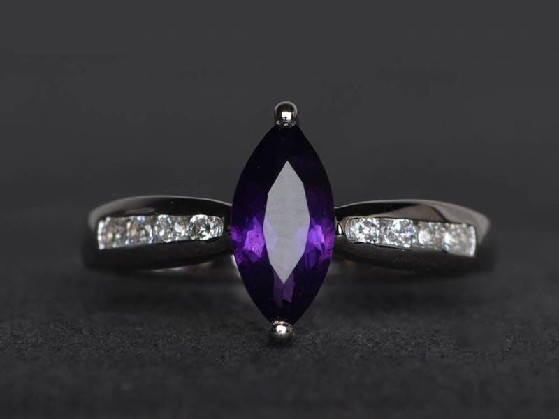Natürlicher Amethyst Ring Versprechen Februar Geburtsstein Marquise Schnitt Lila Edelstein Sterling Silber von XiaoCuiJewelry
