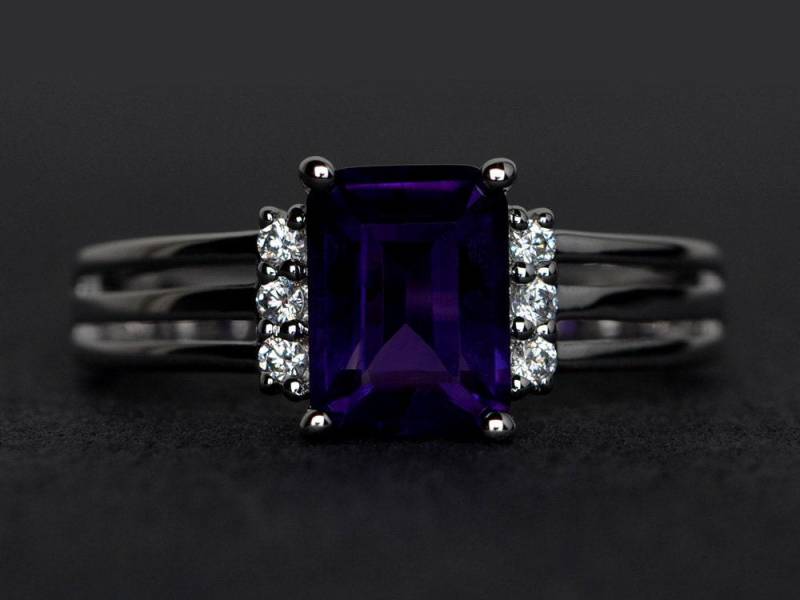 Natürlicher Amethystring Lila Edelsteinring Verlobungsring Silber Smaragdschliff Versprechensring Februar Geburtsstein von XiaoCuiJewelry
