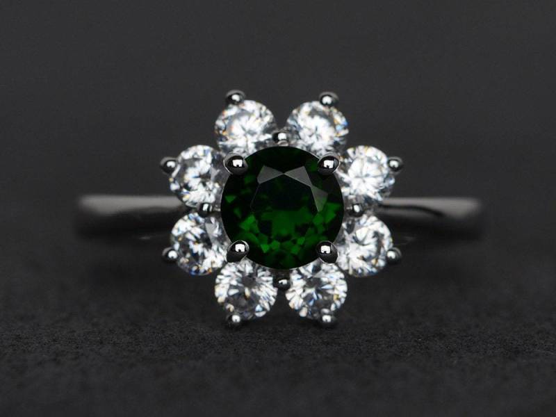 Natürlicher Chromdiopsid Ring Rundschliff Diopsid Grün Edelstein Ringe Verlobungsring von XiaoCuiJewelry