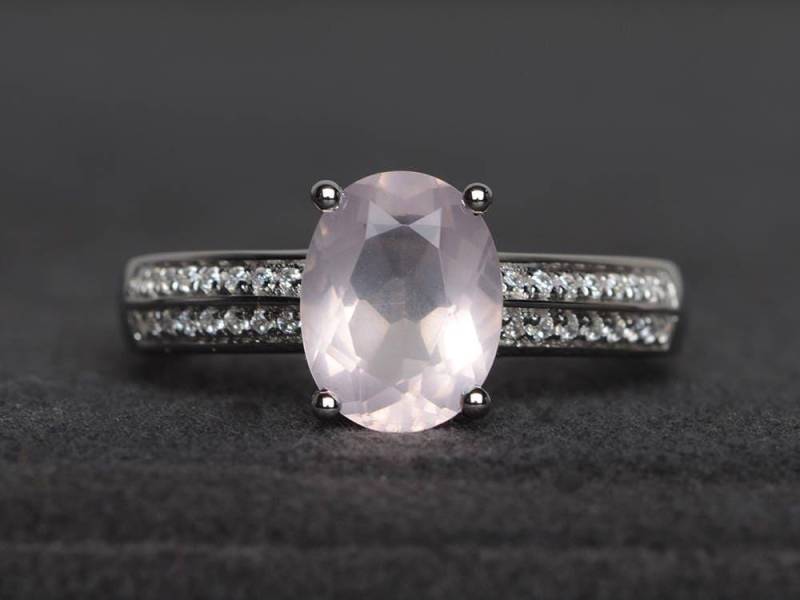 Natürlicher Rosa Quarzring Ovalschliff Edelstein Sterling Silber Ring Fassung von XiaoCuiJewelry