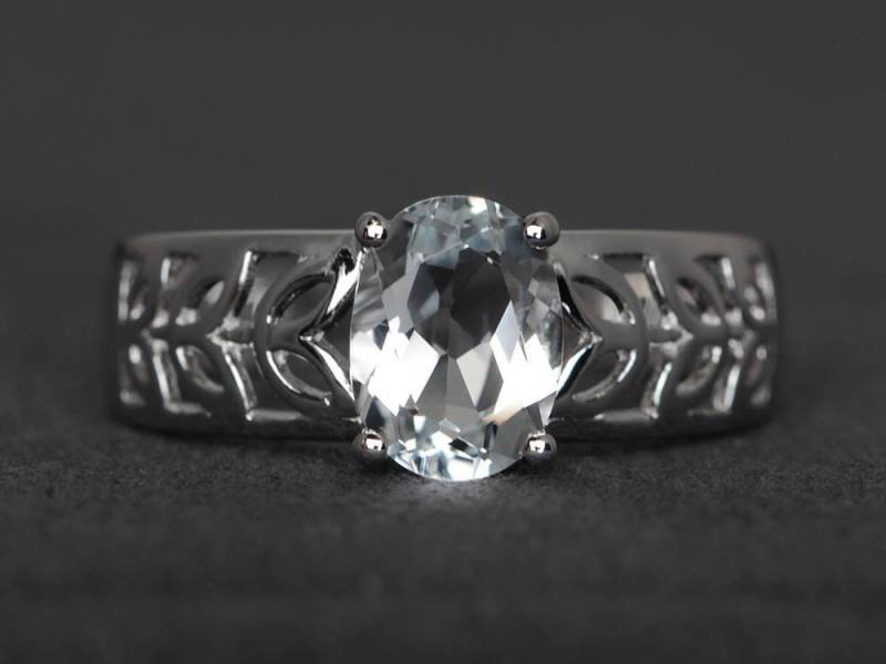 Natürlicher Weißer Topasring Ehering Ovaler Geschliffener Edelstein Sterlingsilber Solitärring von XiaoCuiJewelry