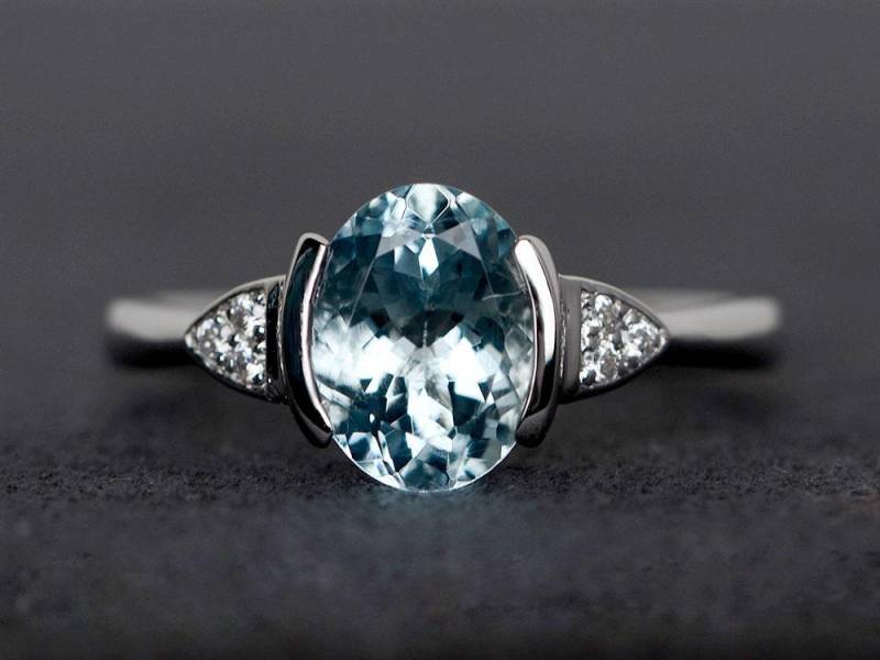 Ovaler Aquamarinring Verlobungsringe März Birthstone Ring Natürliche Edelstein Silber von XiaoCuiJewelry
