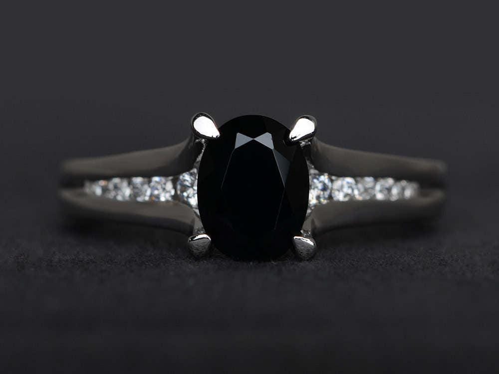Ovaler Schwarzer Spinell Ring Schwarze Ringe Sterling Silber Edelstein Verlobungsring Partyring von XiaoCuiJewelry