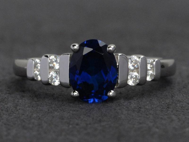 Sapphire Ringe Silber Oval Blauer Saphir Verlobungsring Blau Edelstein Schmuck von XiaoCuiJewelry