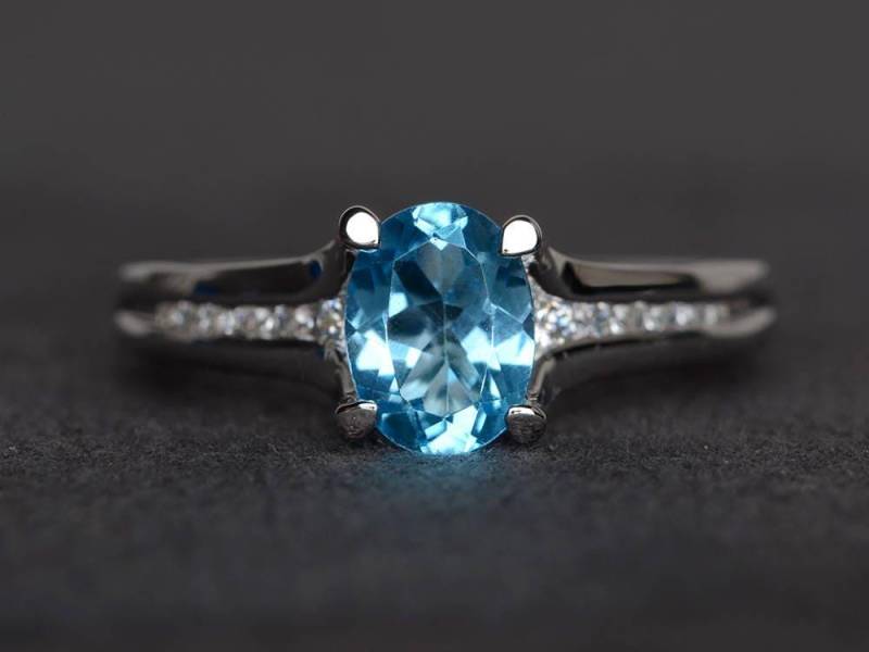 Schweizer Blautopas Ringe Verlobungsring Ovalschliff Edelsteinringe Sterling Silber Ring von XiaoCuiJewelry