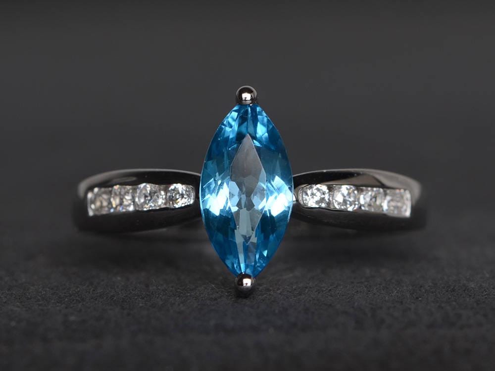 Schweizer Blautopasring Marquiseschliffring Blauer Edelsteinring Verlobungsring 925Er Silberring von XiaoCuiJewelry