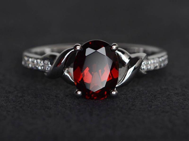 Silber Ring Granat Edelstein Geburtstag Geschenk Januar Geburtsstein 925 Sterling von XiaoCuiJewelry
