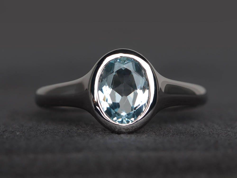 Solitär Ring Natürliche Aquamarin März Geburtsstein Ovalschliff Blauer Edelstein Sterling Silber von XiaoCuiJewelry